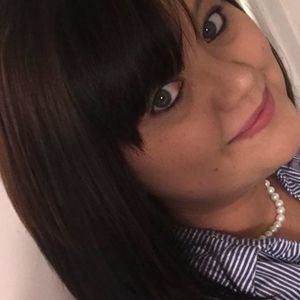 Meet your Posher, Angie